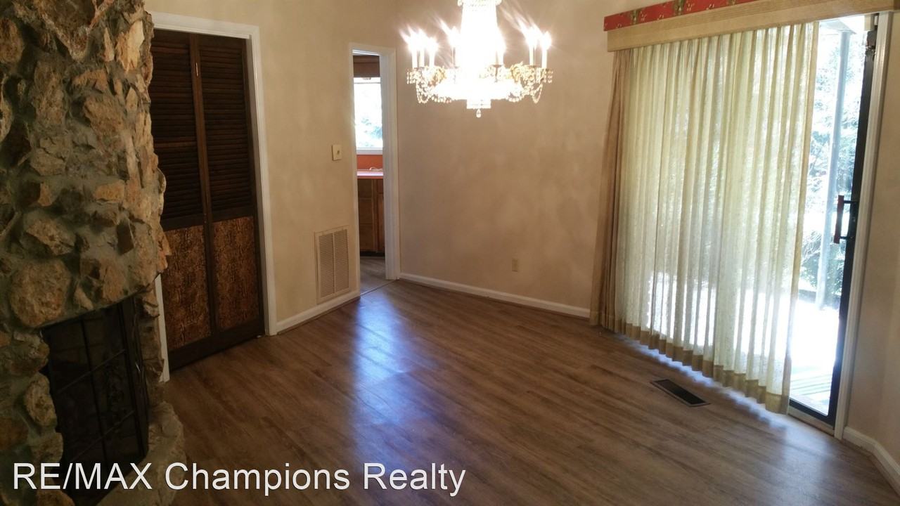 1400 Hubbard Rd - Photo 3 of 32