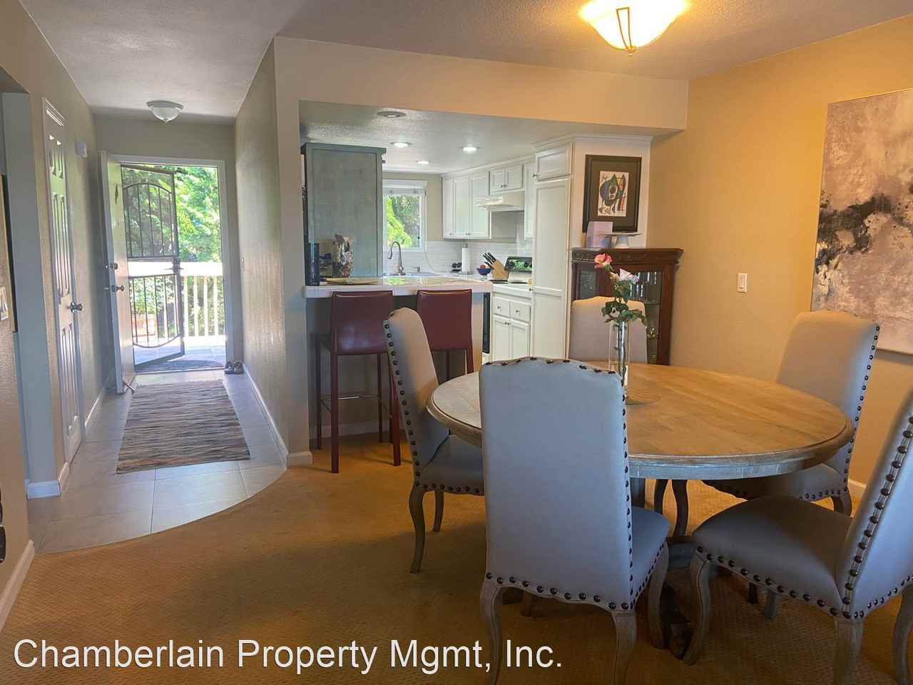 2475 Jefferson - Photo 3 of 12