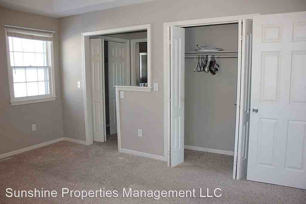 309 Se Melody Ln - Photo 2 of 15