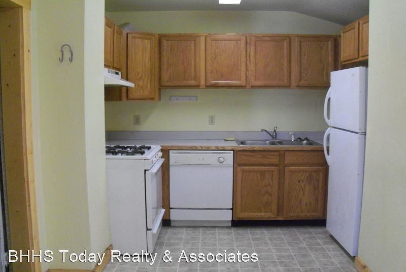 623 N Wisconsin - Photo 2 of 6