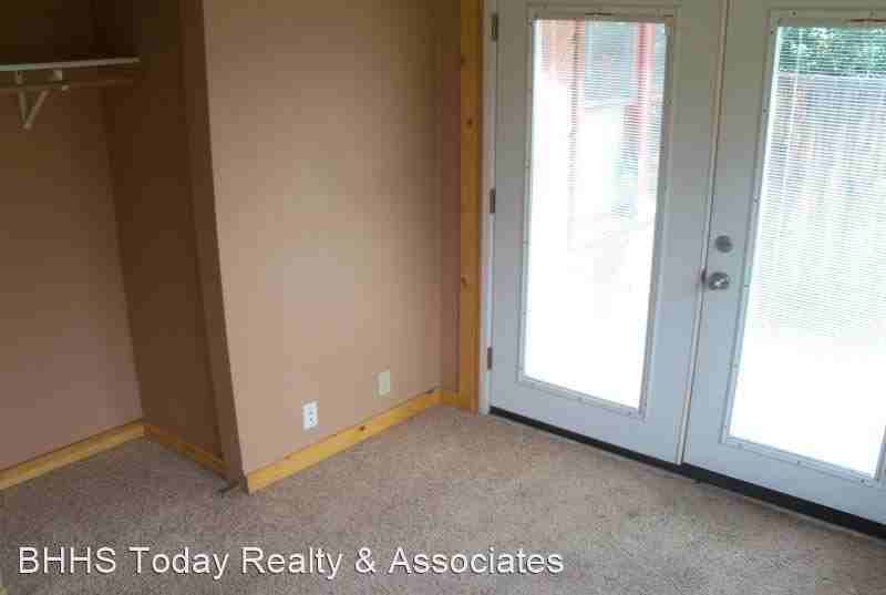 623 N Wisconsin - Photo 3 of 6
