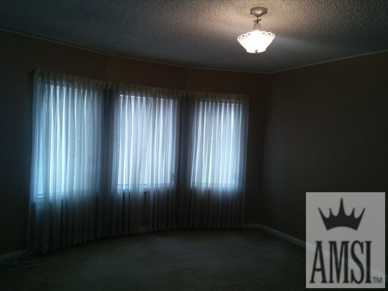 1319 Alemany Blvd - Photo 2 of 10