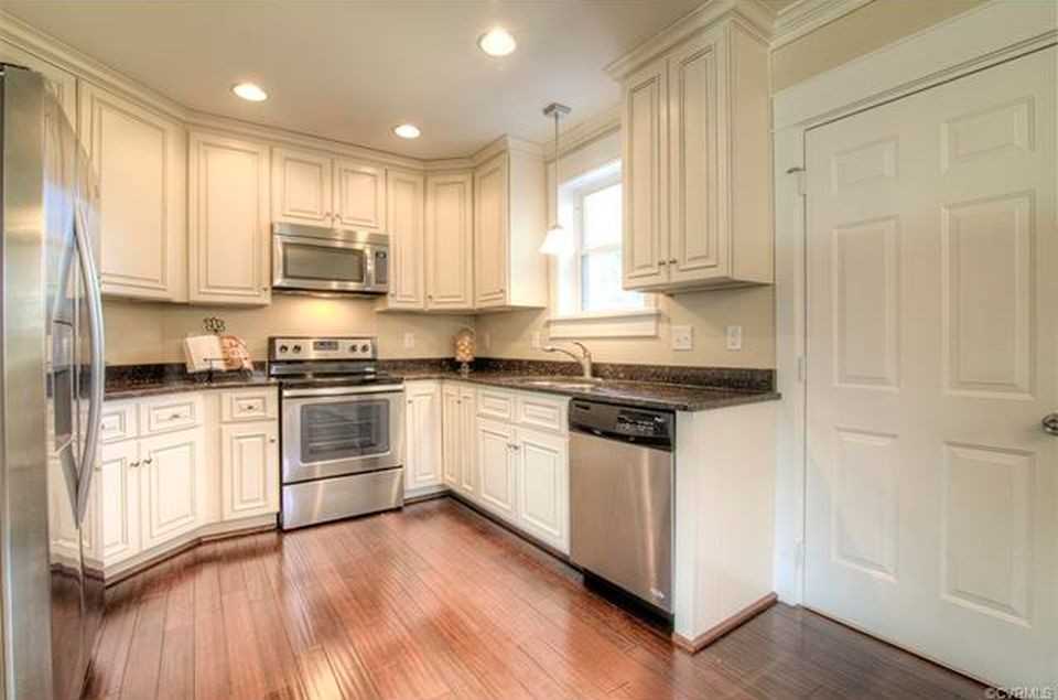 4806 Cutshaw Ave - Photo 3 of 32