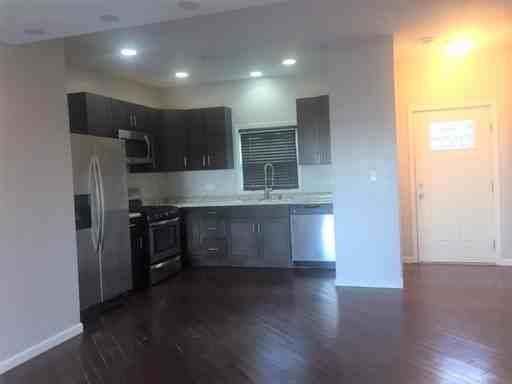 6 Regina St - Photo 2 of 13