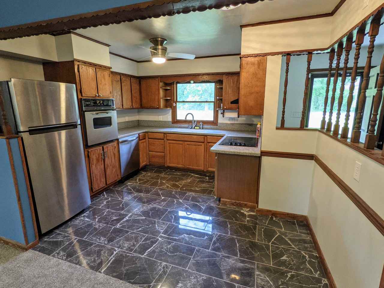 3108 Trent Rd - Photo 3 of 24