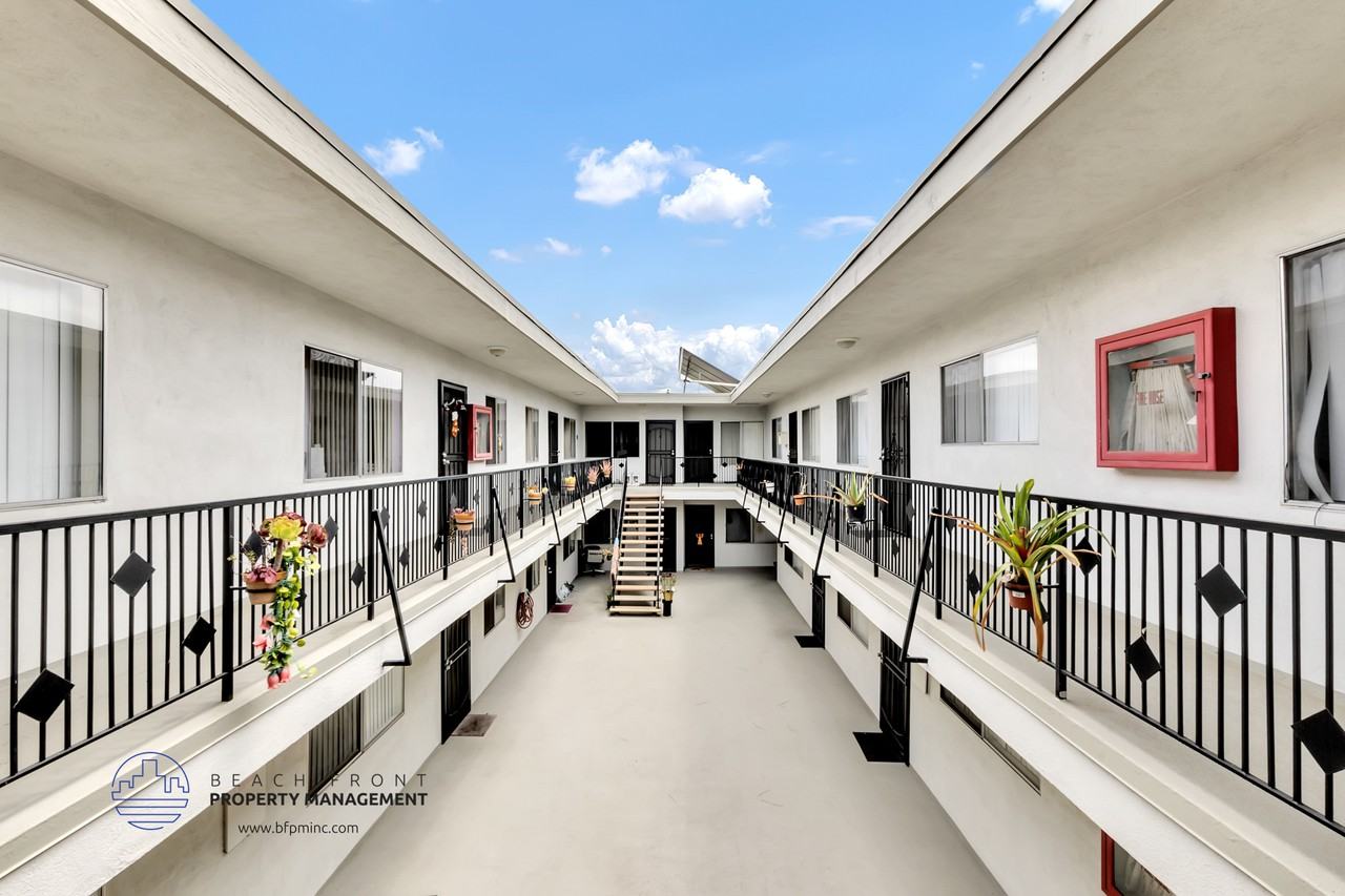 Truro Apartments - Photo 6 of 9