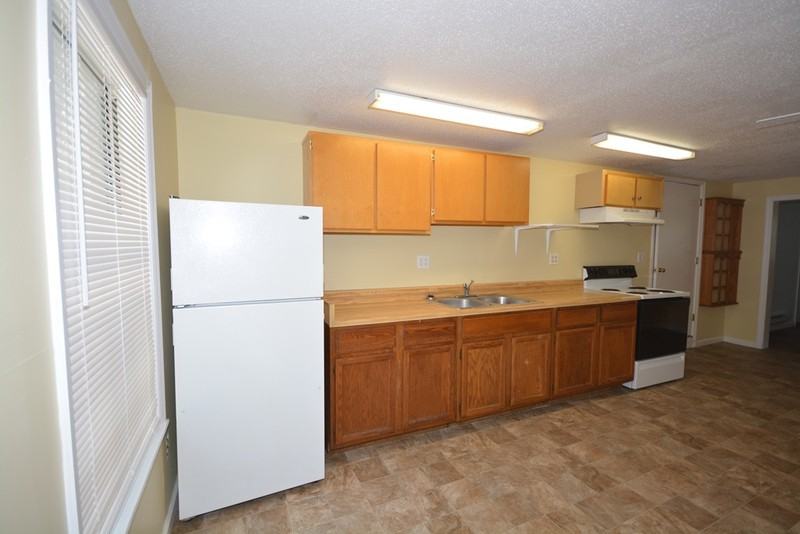 158 158 Smith Anenue, - Photo 3 of 16