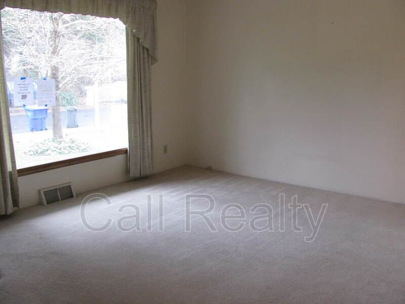 6915 N Calispel St - Photo 3 of 16