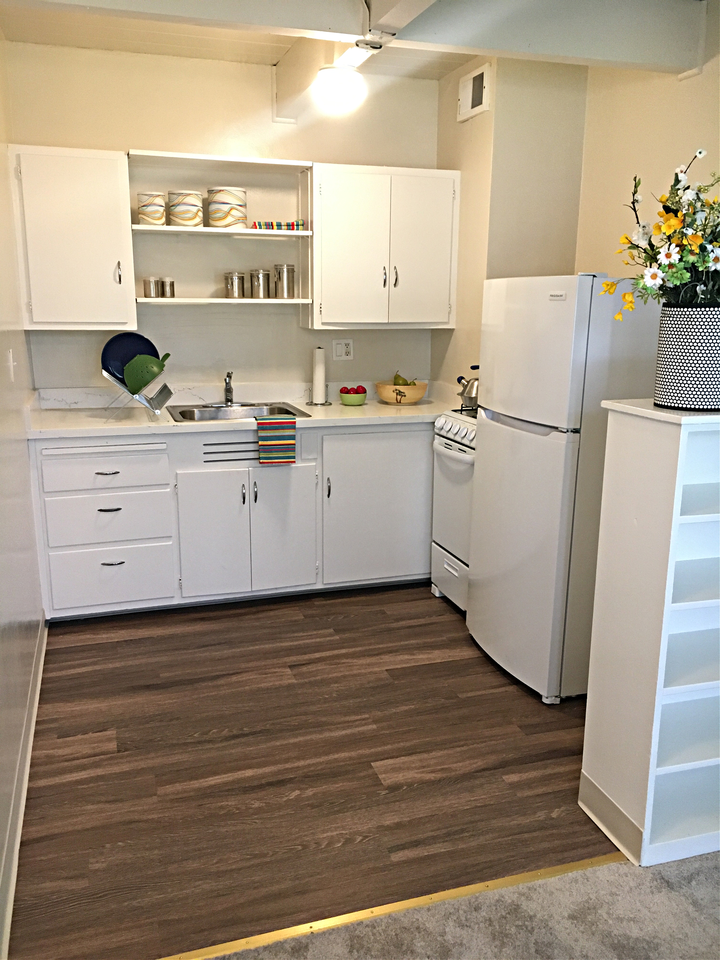 Manchester Apartments - Photo 3 of 9