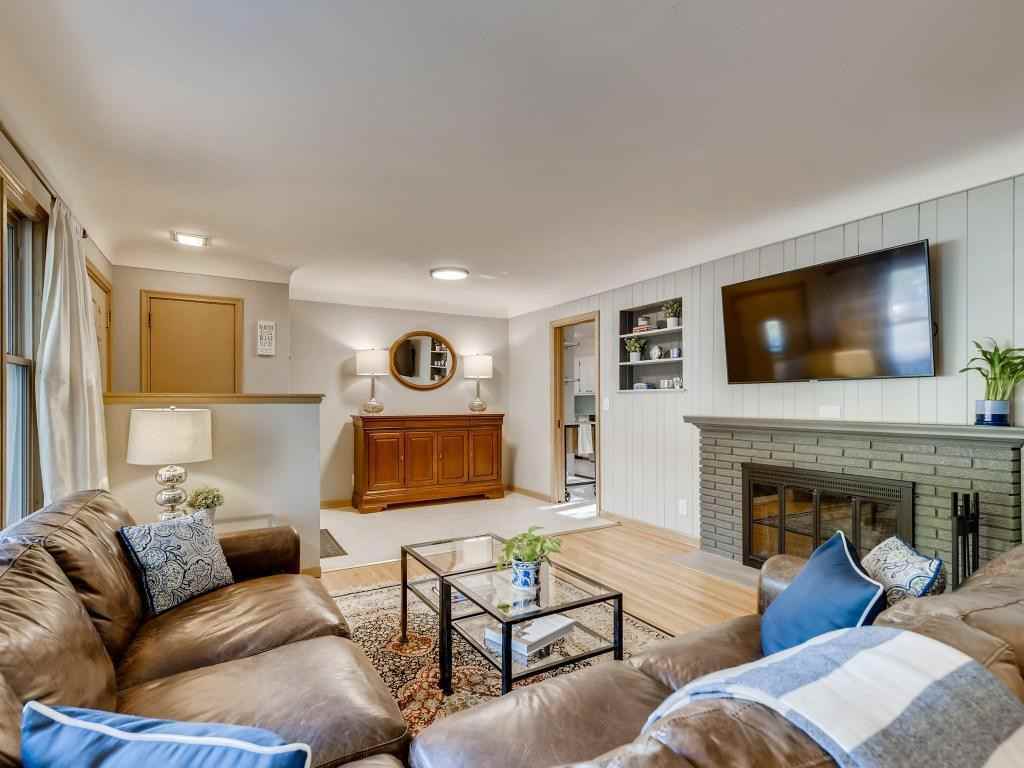 3232 Aquila Lane South - Photo 2 of 22