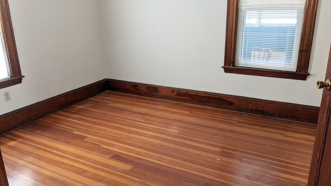 39 Magnolia Street 1 - Photo 3 of 9