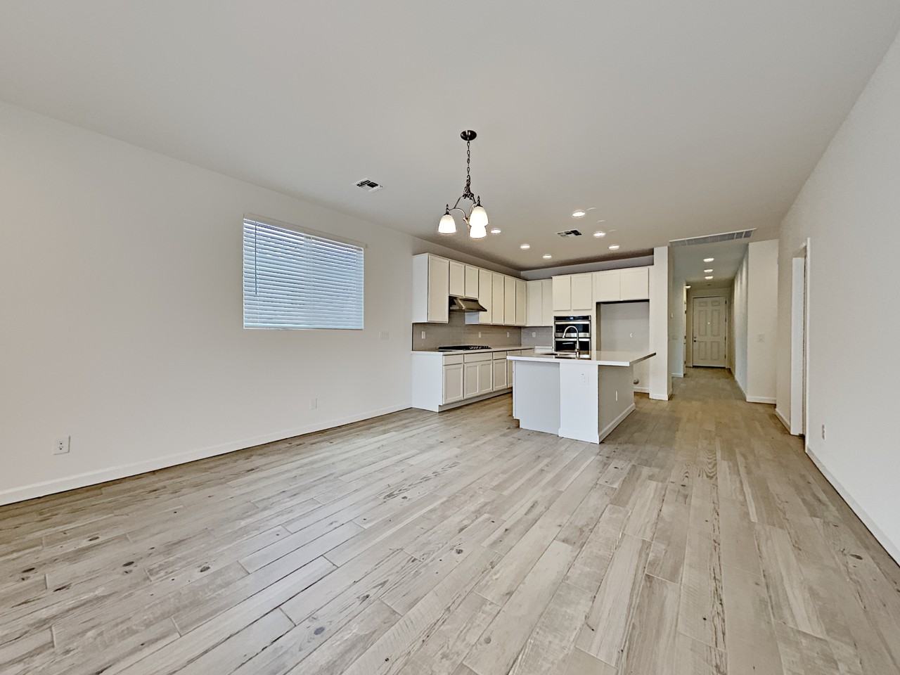 13337 W Lariat Ln - Photo 2 of 17