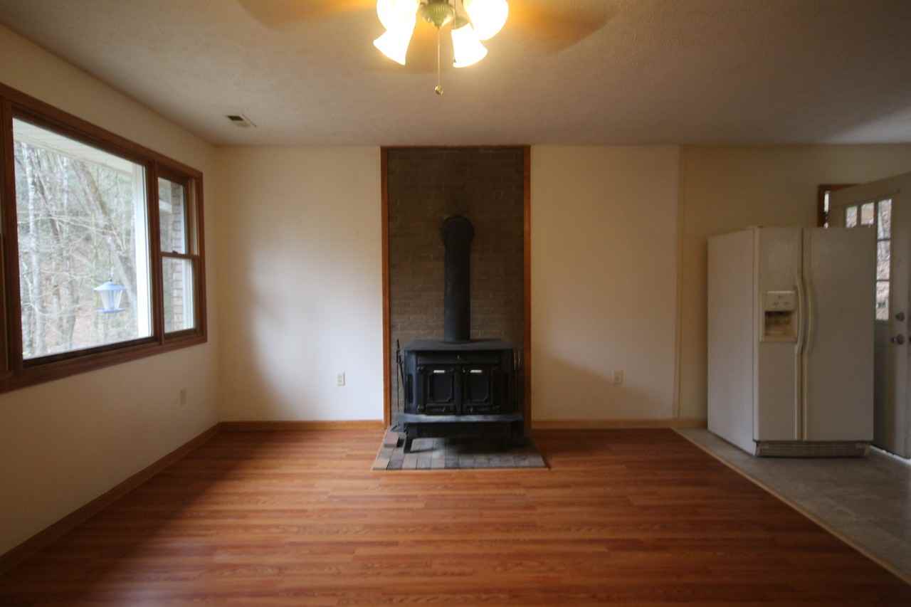 937 Shoal Creek Rd #1 - Photo 4 of 20