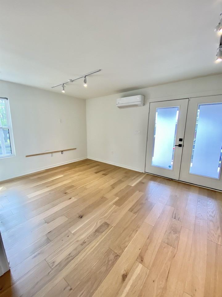 60 E 32nd St #1 - Photo 7 of 21