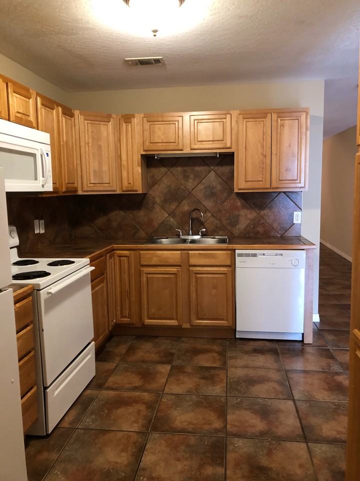 Hidden Pointe Dr 27, Purvis, MS 39475 3 Bedroom Apartment for 825