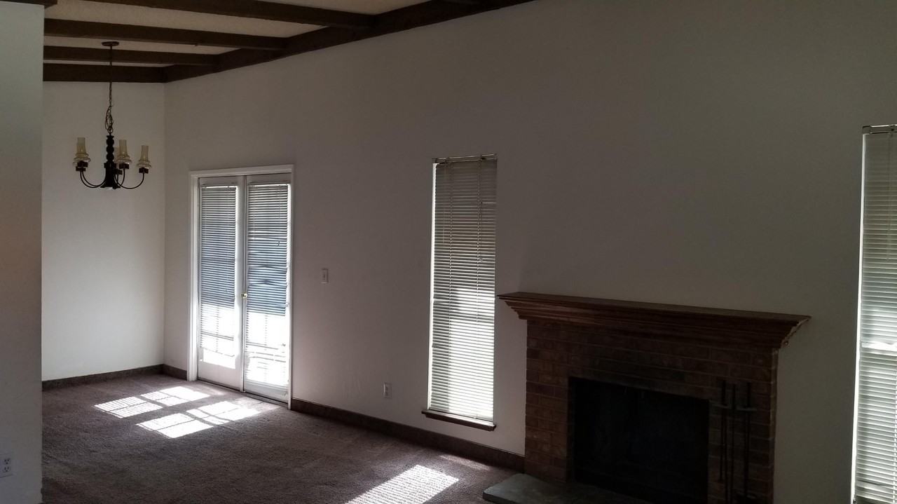 6125 West Oakey Boulevard #C - Photo 5 of 19