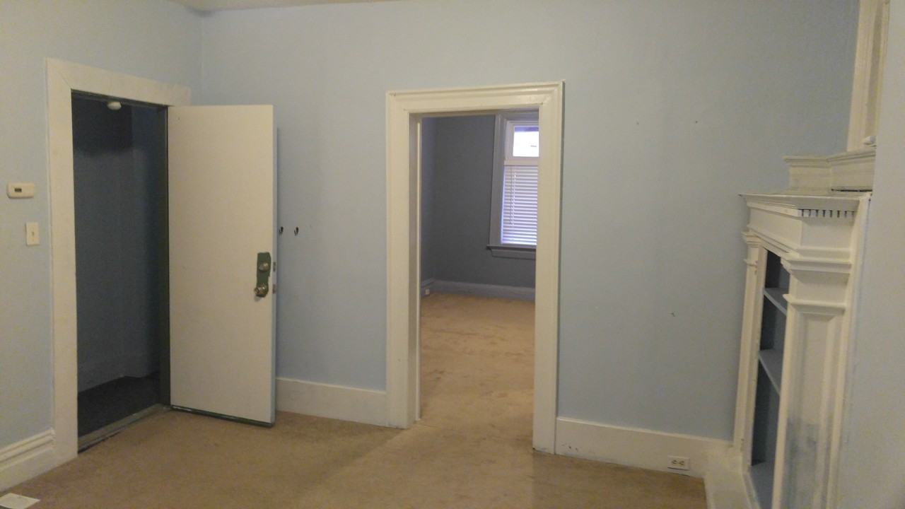 229 North Graham Street #1 - Photo 3 of 13