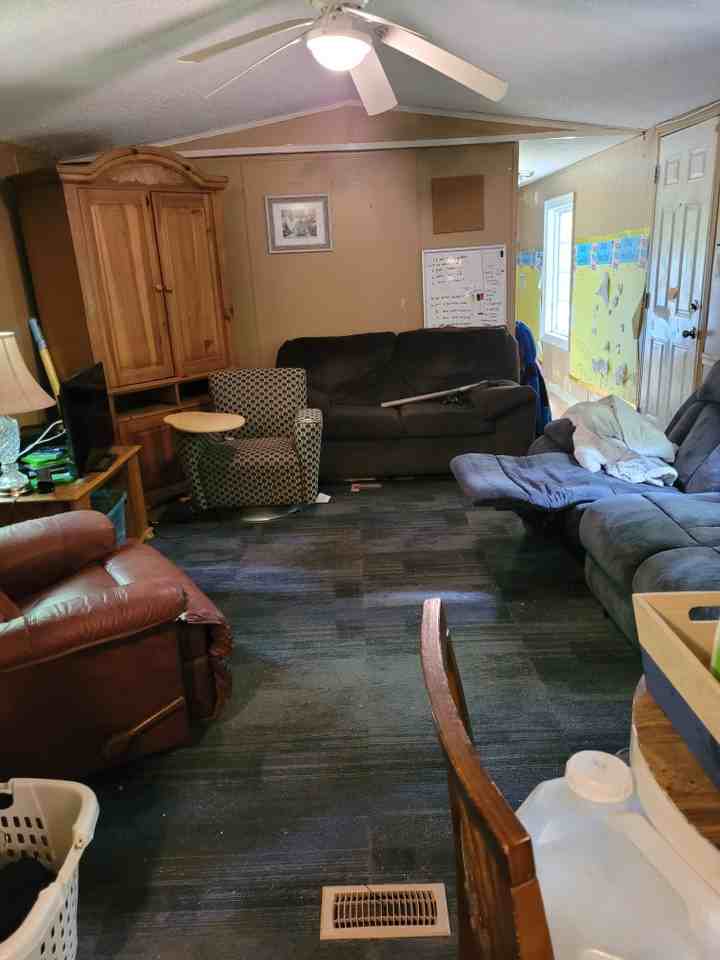7217 Jeanne Drive - Photo 3 of 8