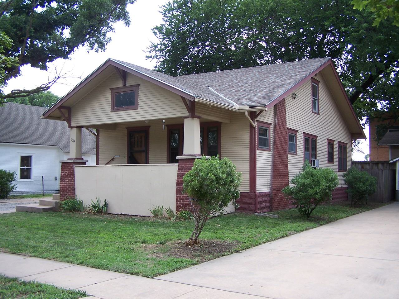 239 Greenwood - Photo 2 of 13