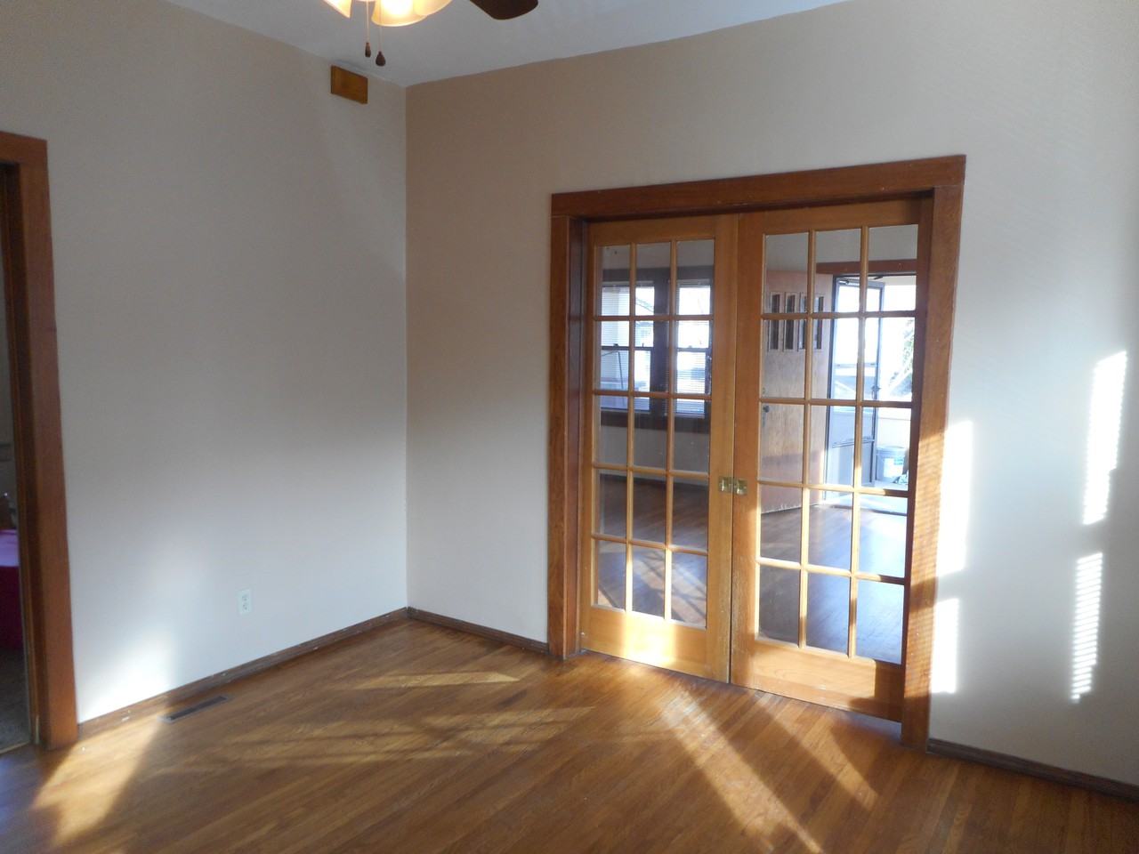 239 Greenwood - Photo 4 of 13