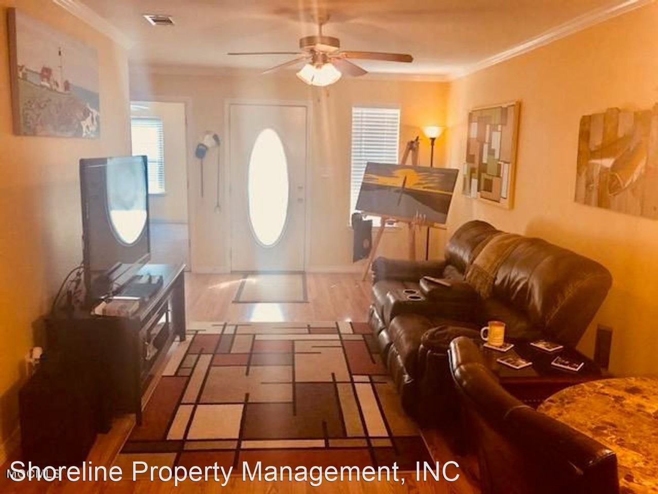 5515 Quail Creek Cir - Photo 2 of 27