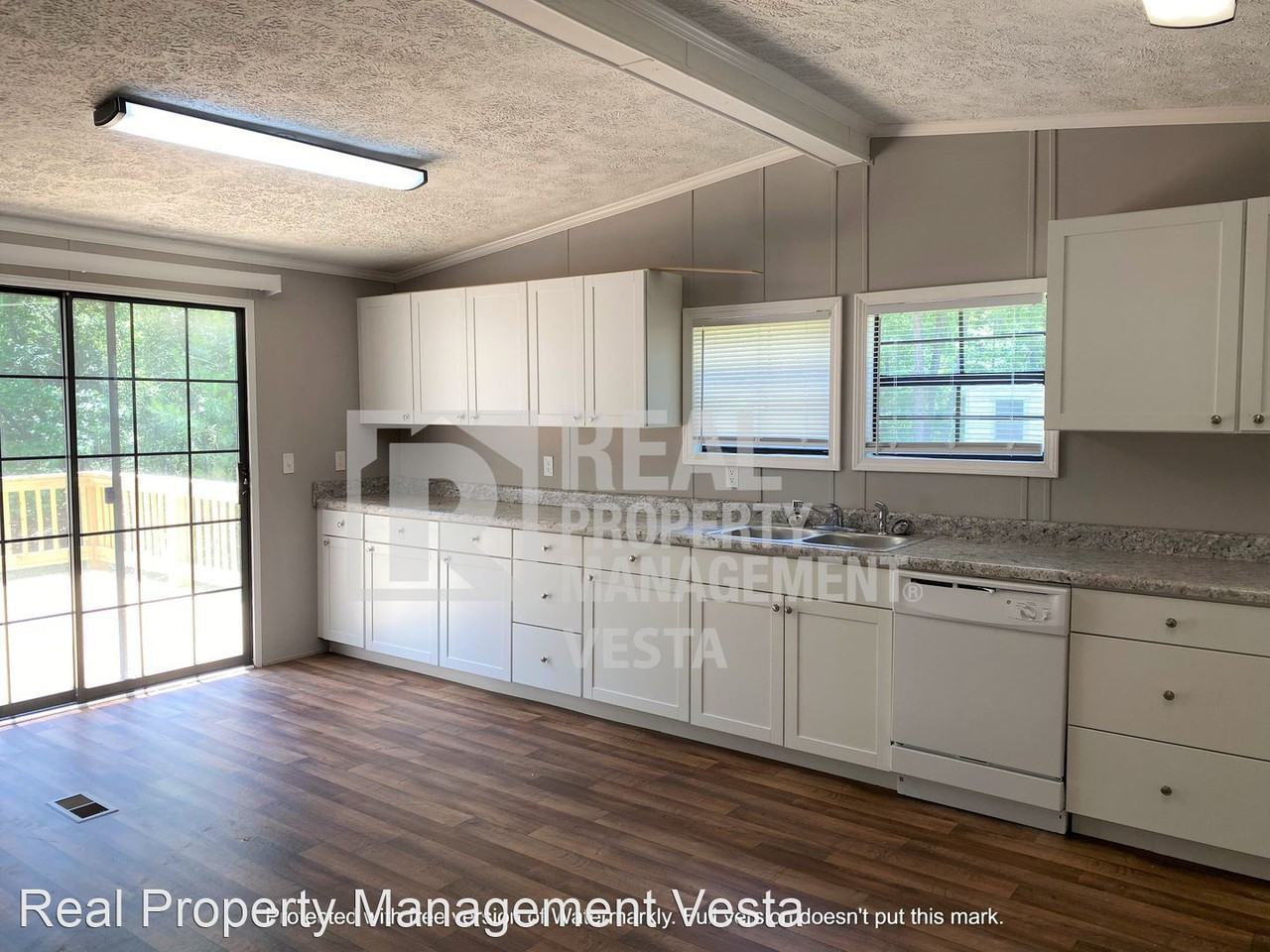 363 Wadley Rd - Photo 3 of 16