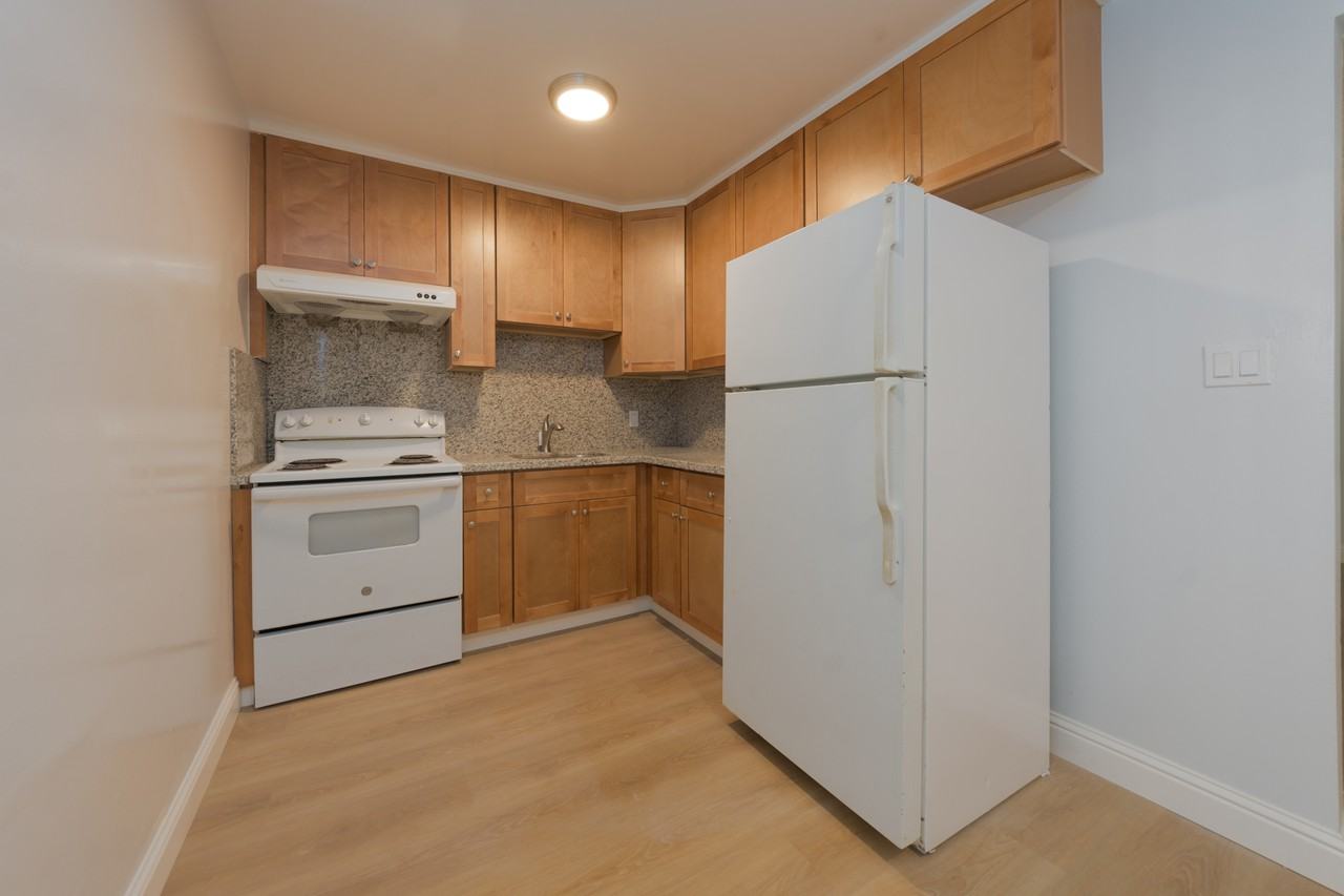 5677 Hoffman Ct - Photo 3 of 6