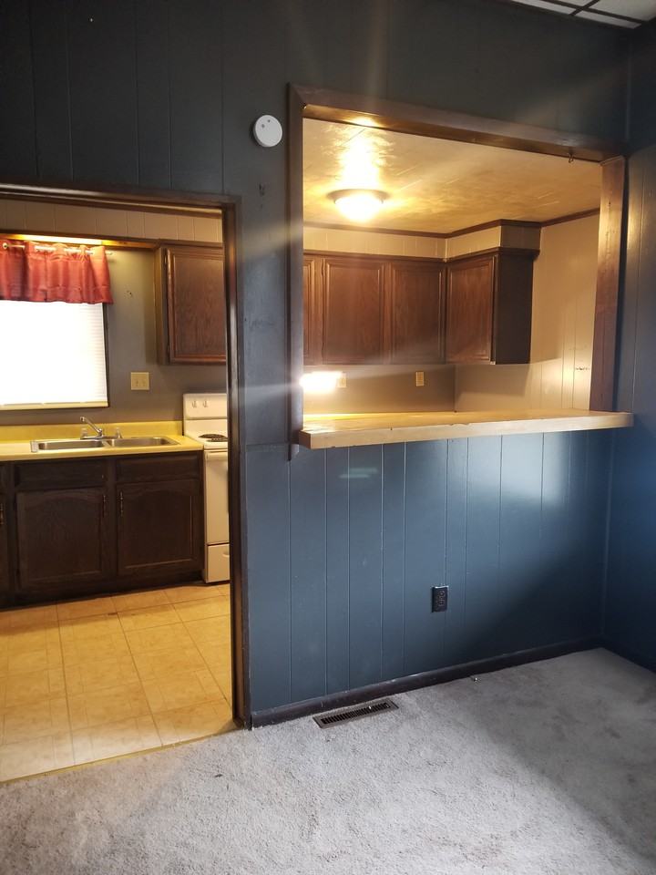 44 North Ave - Photo 3 of 8