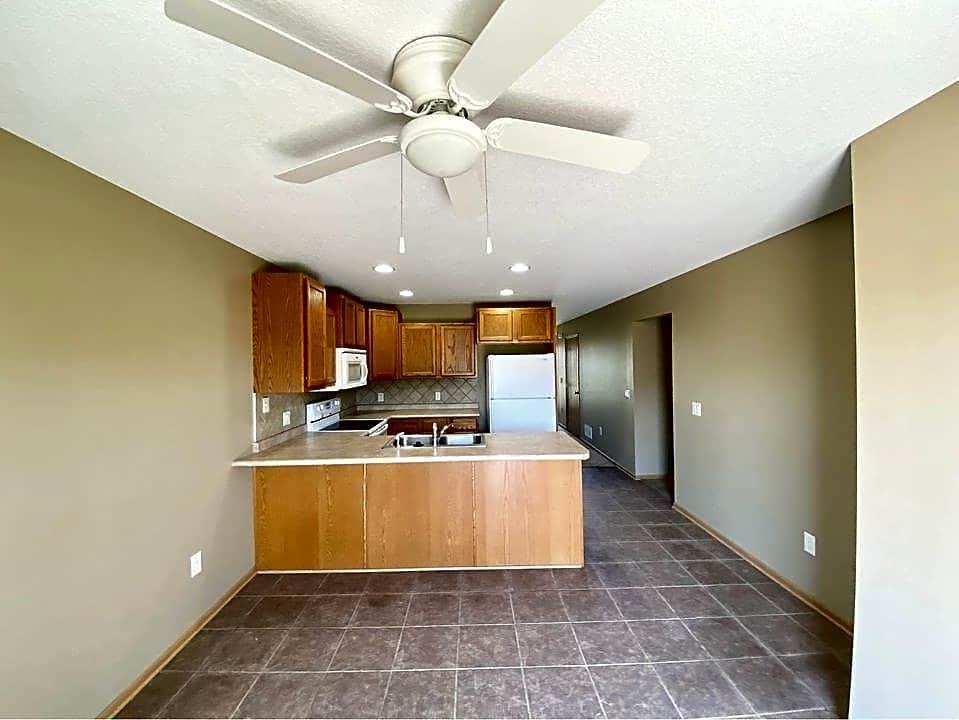 6153 Meacham Dr - Photo 3 of 18