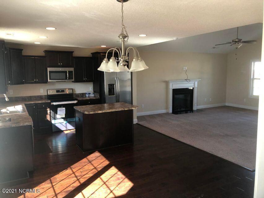 608 Carat Court - Photo 2 of 4