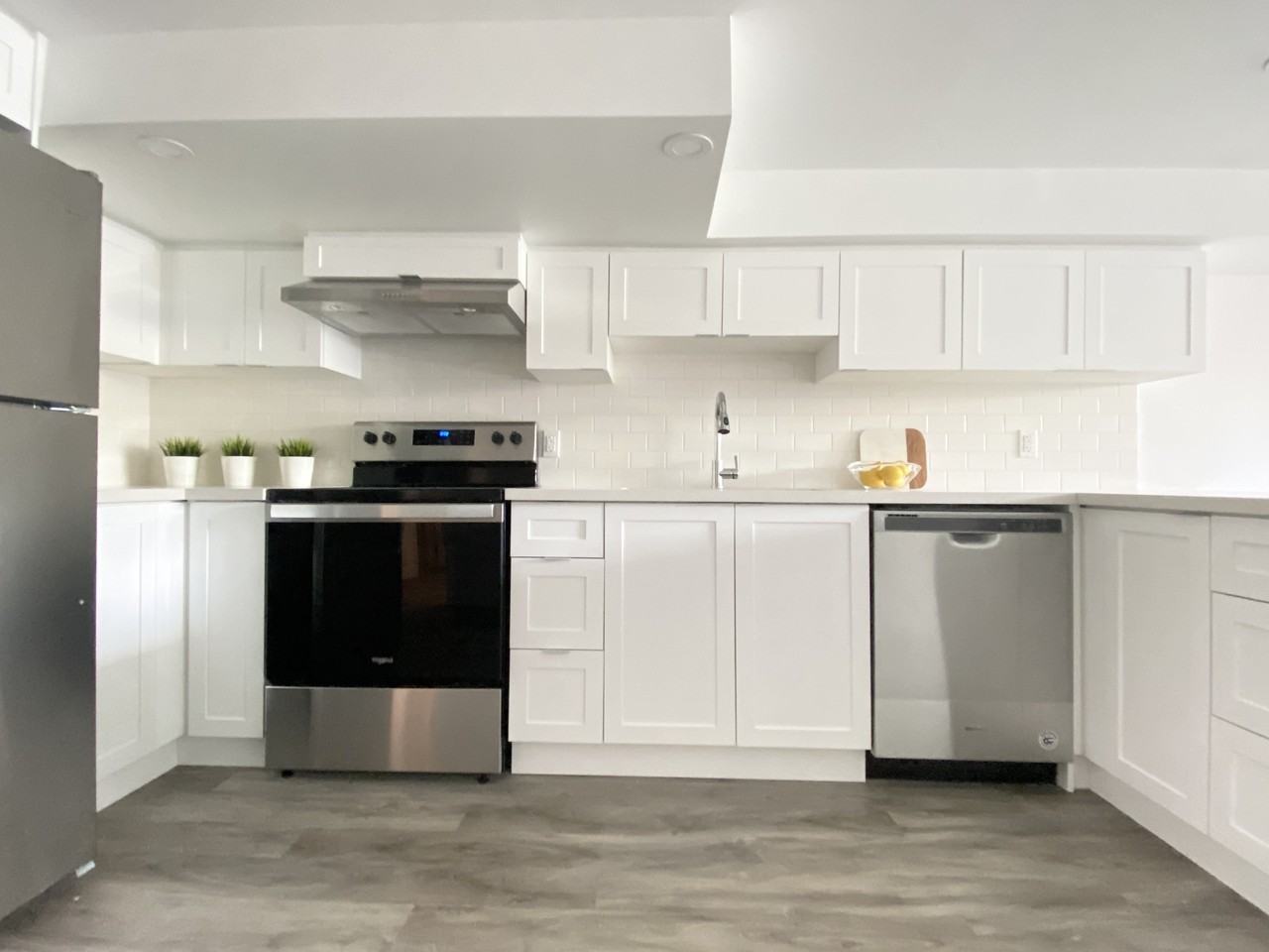 37 Santamonica Boulevard - Photo 2 of 17