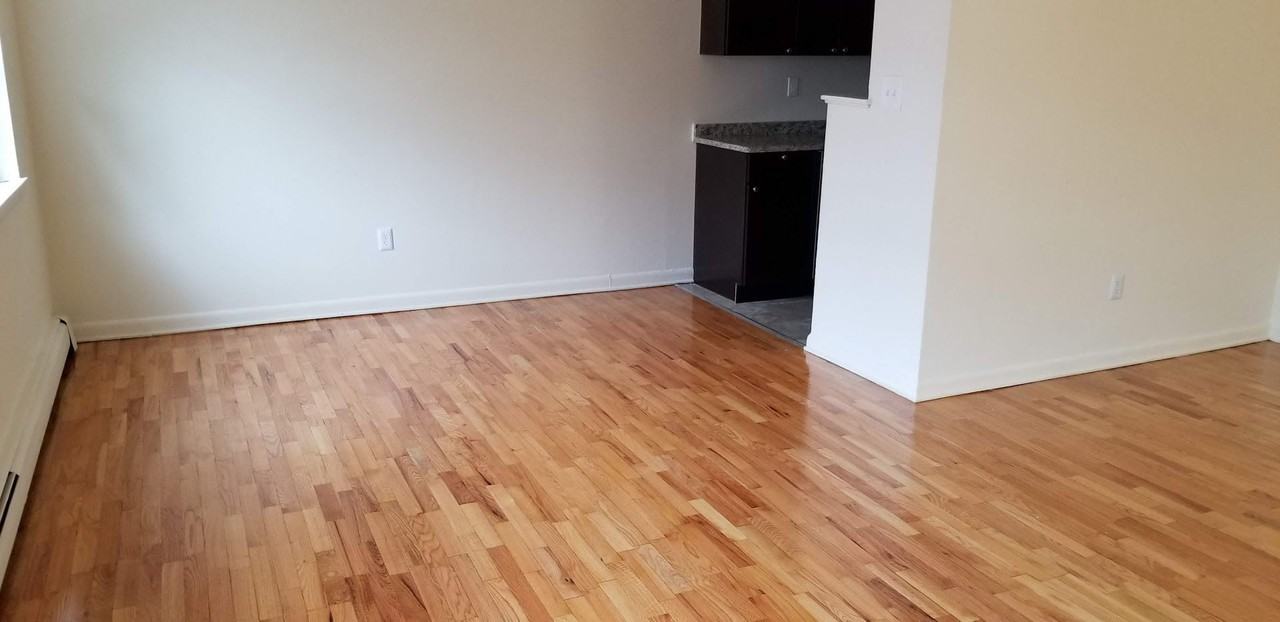 Briarwood Commons - Photo 5 of 17