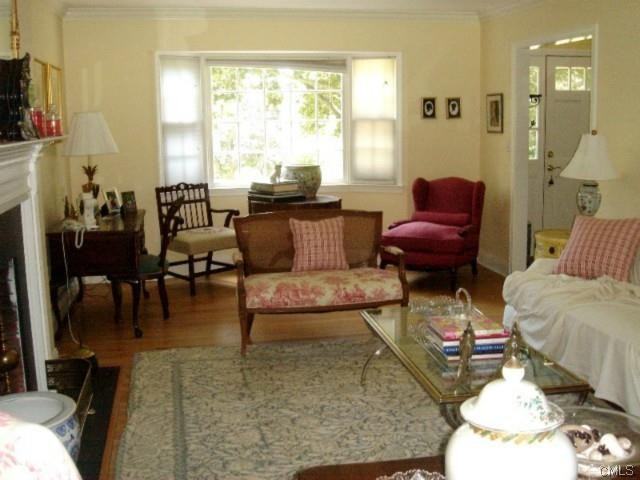 11 Brightfield Ln - Photo 3 of 18