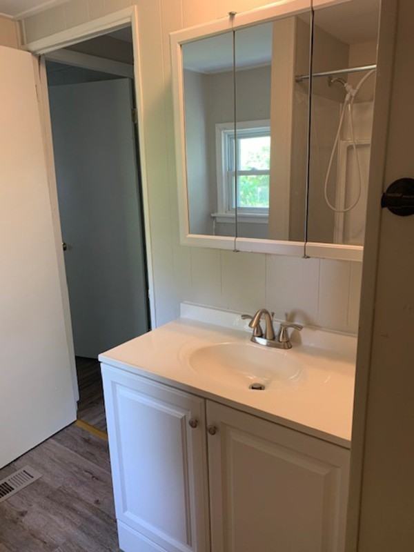 134 Lakeside Ave - Photo 3 of 9