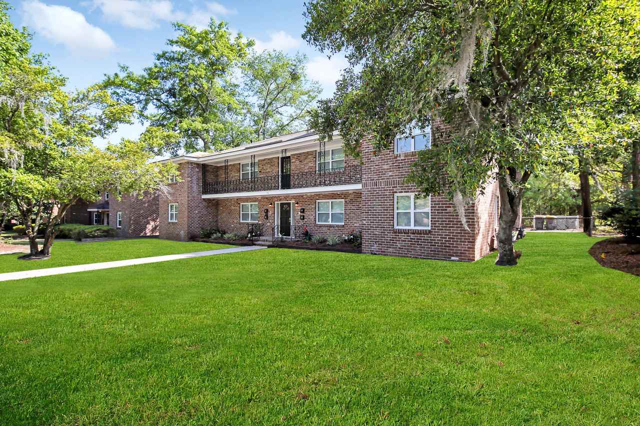 Berkley Palms - Photo 2 of 23