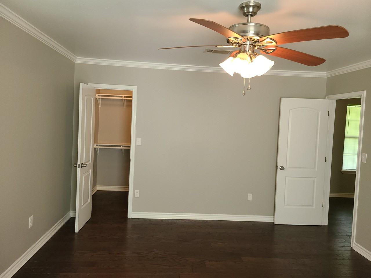 917 Linda Ln #1 - Photo 3 of 19