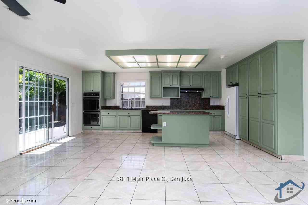 3811 Muir Place Court - Photo 3 of 25