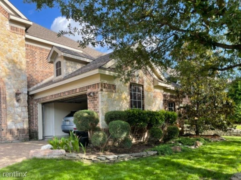 4205 Lansbury Dr - Photo 2 of 27