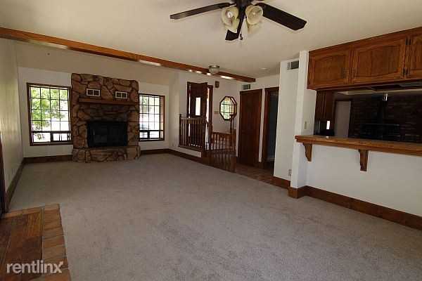 5892 Parkhill Rd - Photo 3 of 8