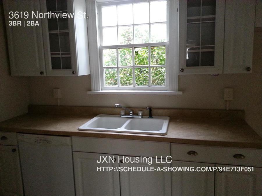 3619 Northview Dr - Photo 2 of 4