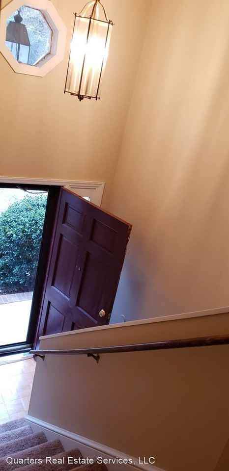 1291 Millerwood Dr - Photo 2 of 12