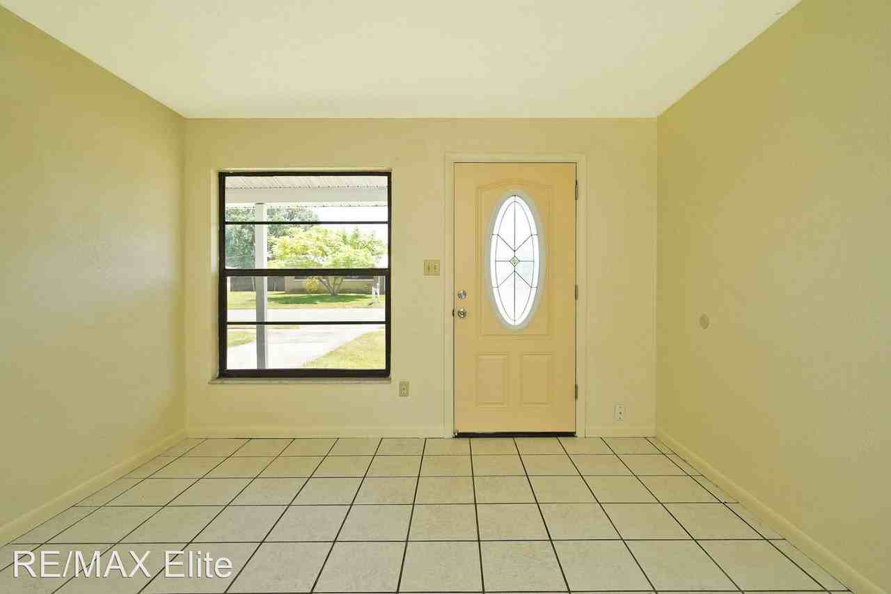 3648 Tomlin Dr - Photo 2 of 11