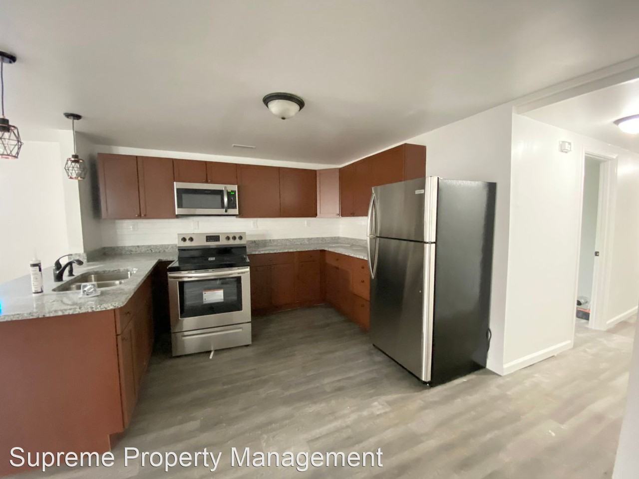 955 N Traub Ave - Photo 3 of 14