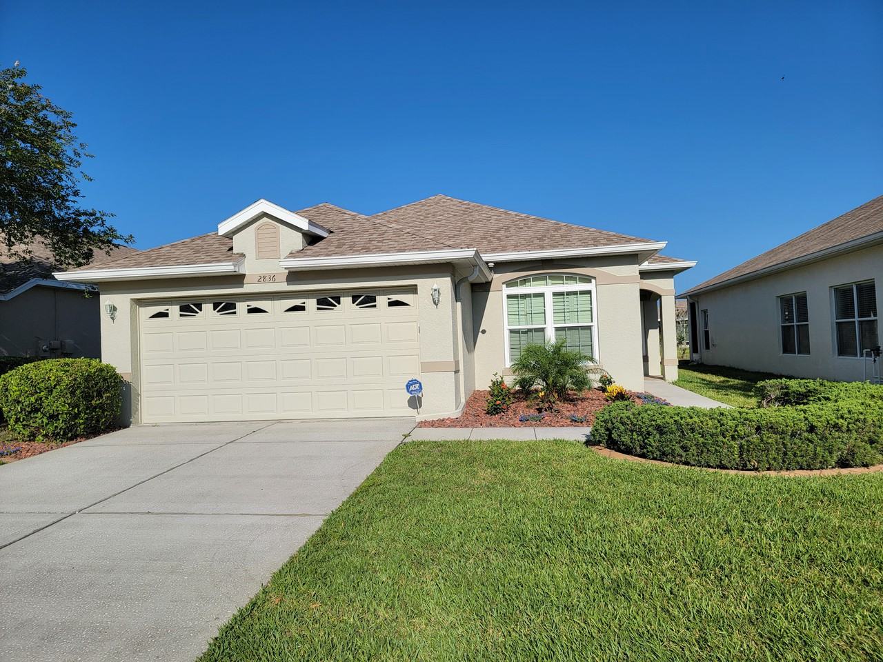 2836 Banyan Hill Ln - Photo 2 of 17