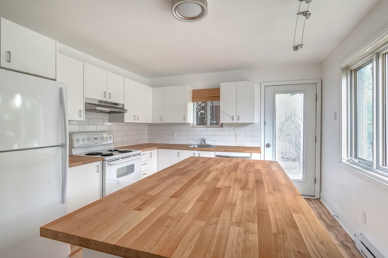 3970 Boul Rosemont - Photo 3 of 19