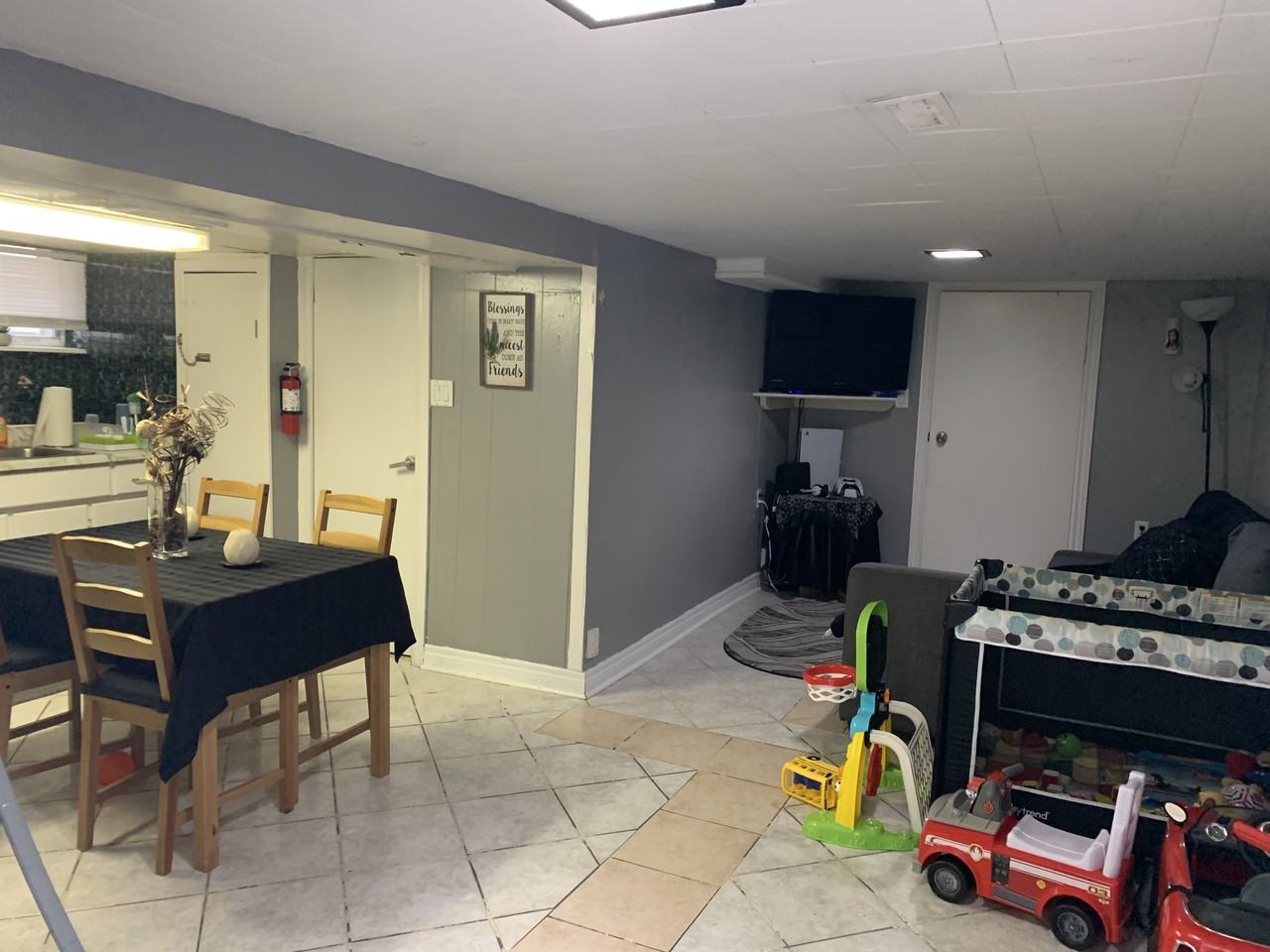 55 Yarrow Road - Photo 2 of 5