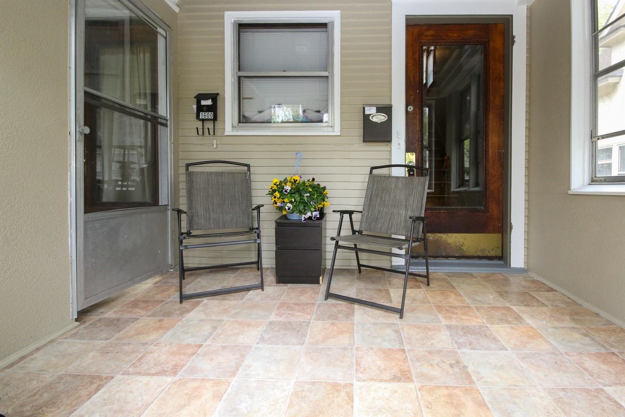 1602 Madison St Ne #1 - Photo 2 of 33
