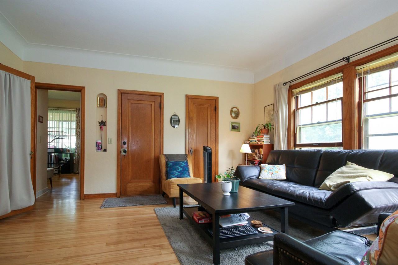 4011 Quail Ave N #1 - Photo 5 of 25