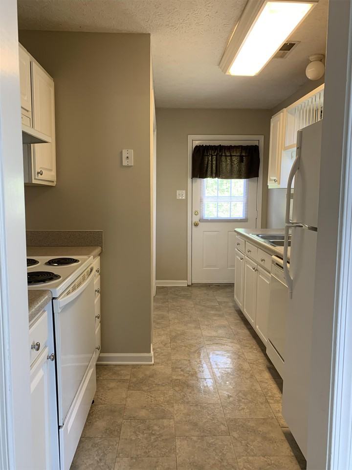 140 New Towne Rd #1 - Photo 3 of 14