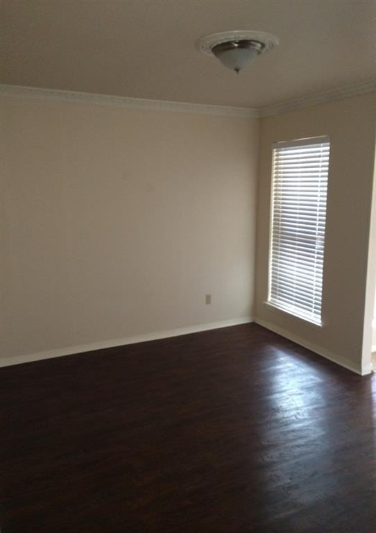 5304 Weddington Ct - Photo 3 of 10